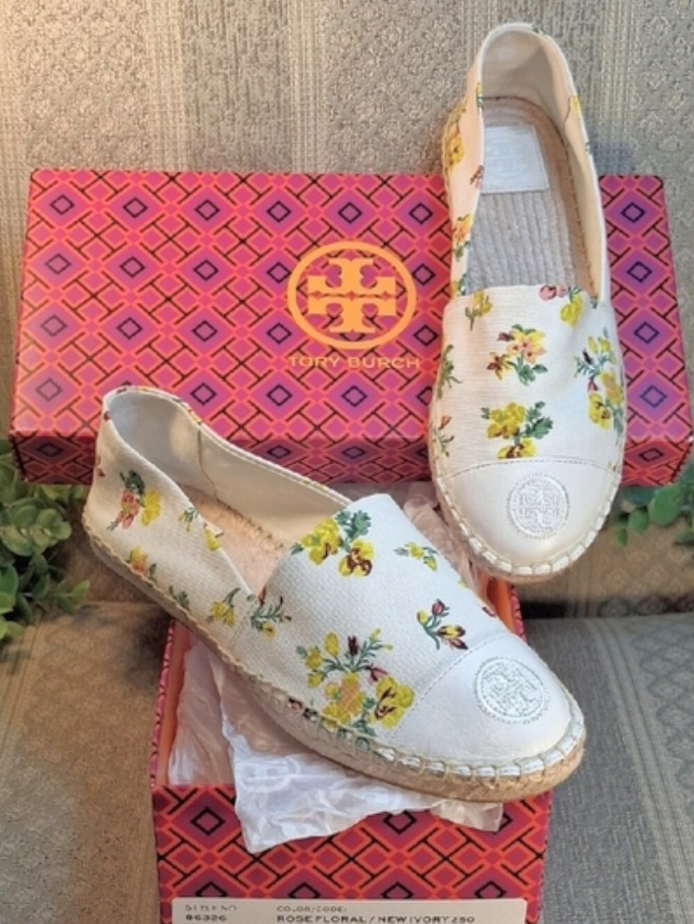 NIB Tory Burch Floral Espadrille Flats #86326 - Picture 1 of 15